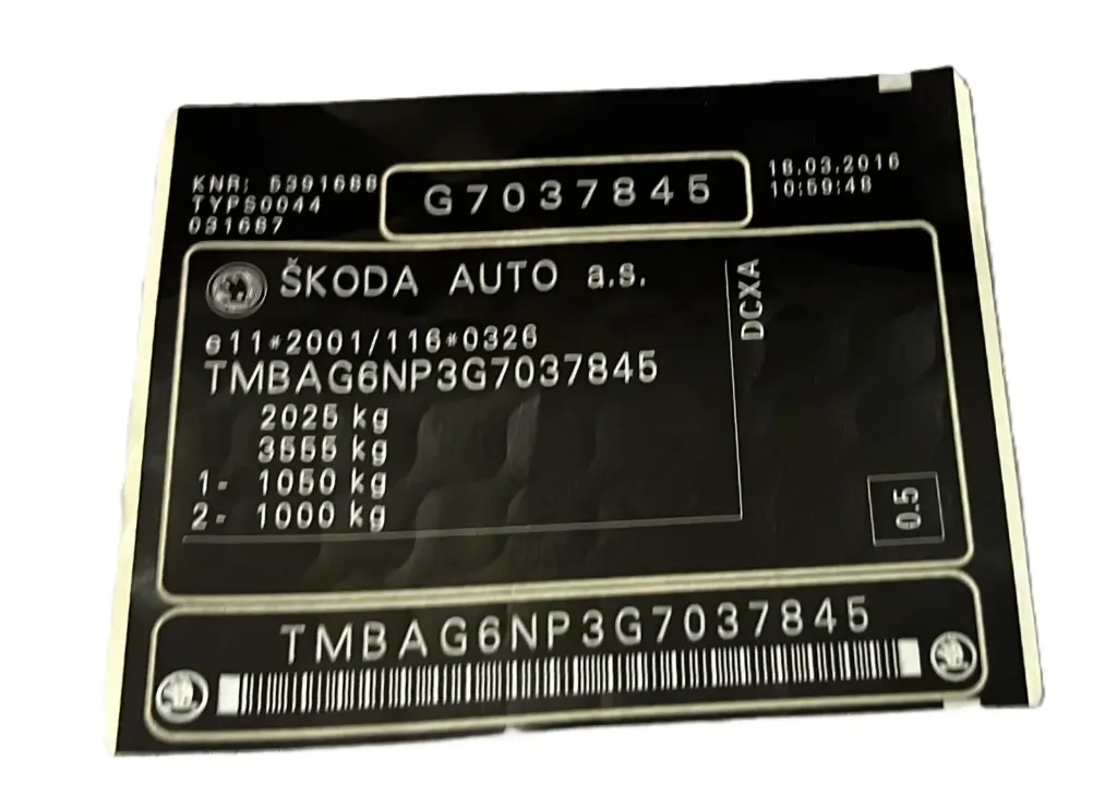 3V0000101 ŞASİ ETİKETİ