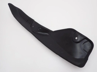 5L0821111 PLASTİK,ÇAMURL.BAĞL.ÖN-L