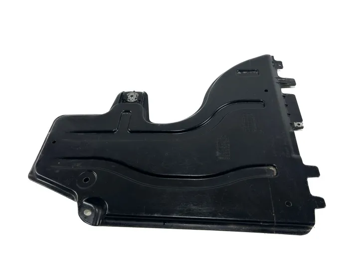 5Q0825206L PLASTİK,ALT MUHAFAZA