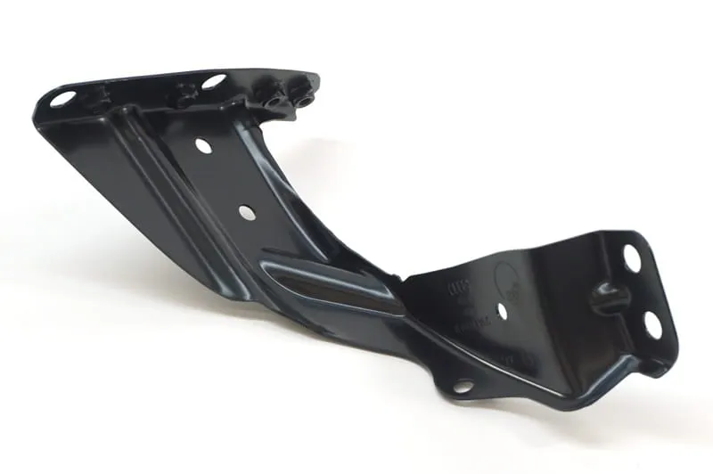 8E0821135C ÖN ÇAMURLUK BRAKETİ