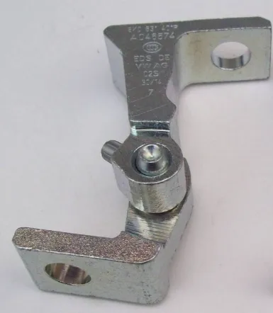 8K0831401P KAPI MENTEŞESİ